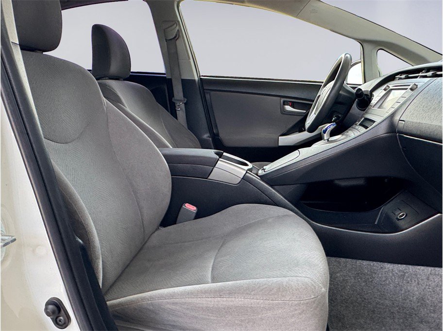 Used 2014 Toyota Prius Two FWD image 18
