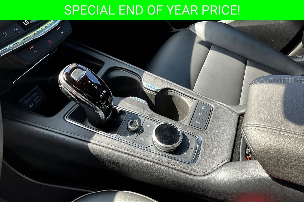 Used 2023 Cadillac XT4 Premium Luxury image 17