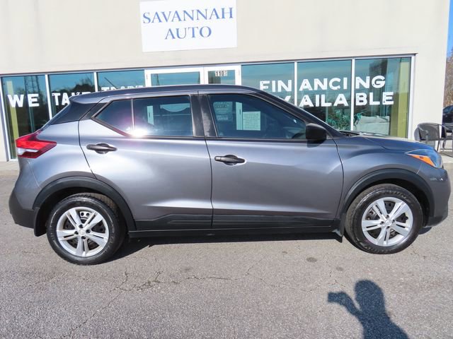 Used 2020 Nissan Kicks S FWD image 2