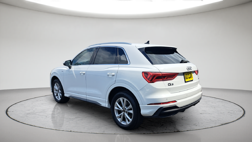 Used 2025 Audi Q3 2.0T Premium AWD/4WD image 7