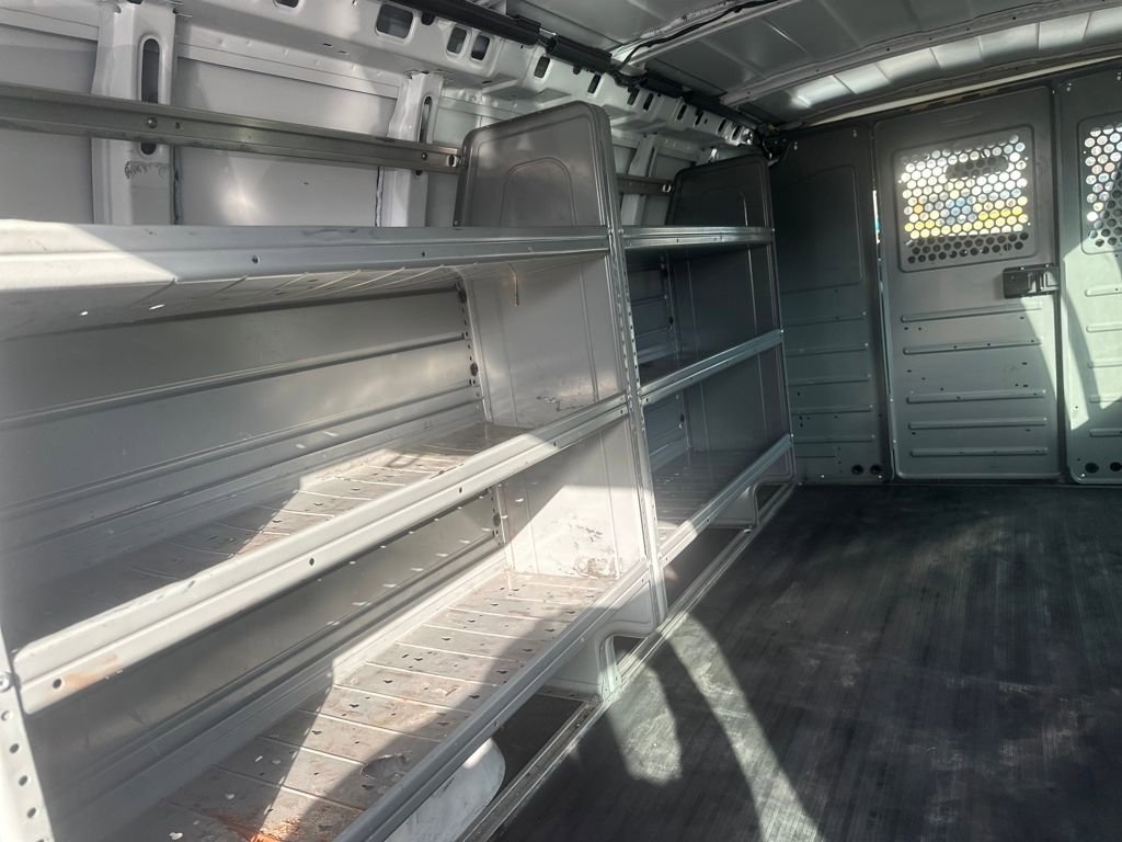 Used 2021 GMC Savana 2500 Extended w/ Driver Convenience Package image 29