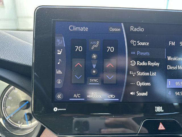 Used 2021 Toyota Venza XLE w/ Softex Package AWD/4WD image 25