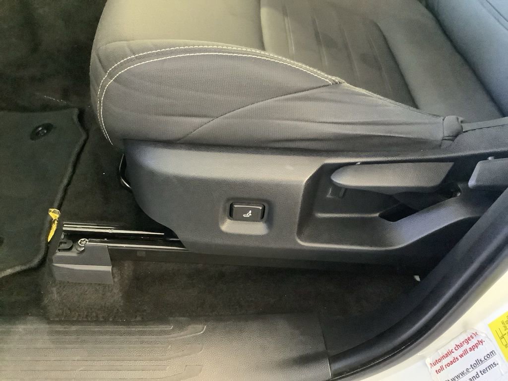 Used 2024 Toyota Tacoma TRD Off-Road image 29