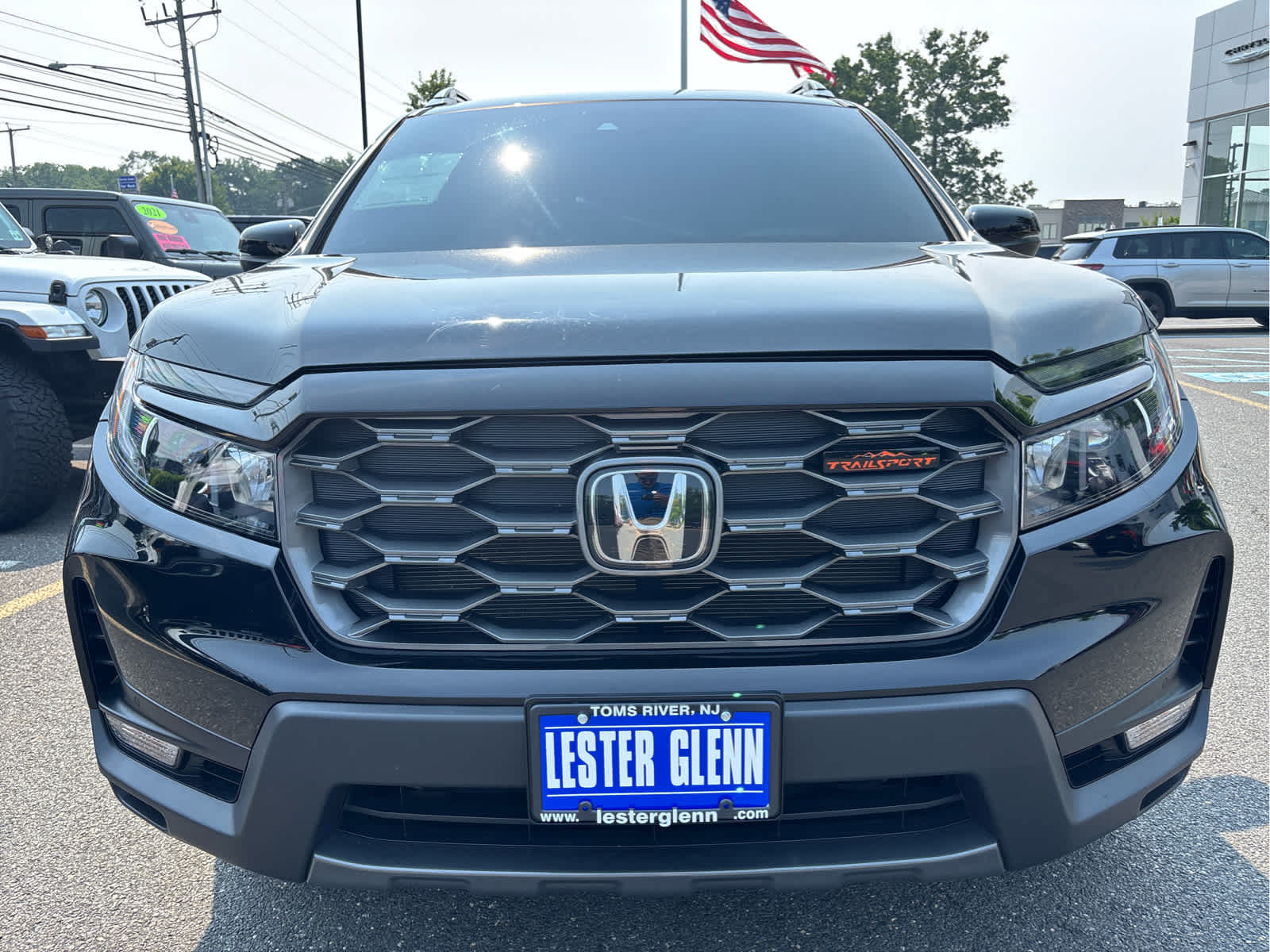 Used 2025 Honda Passport TrailSport image 3