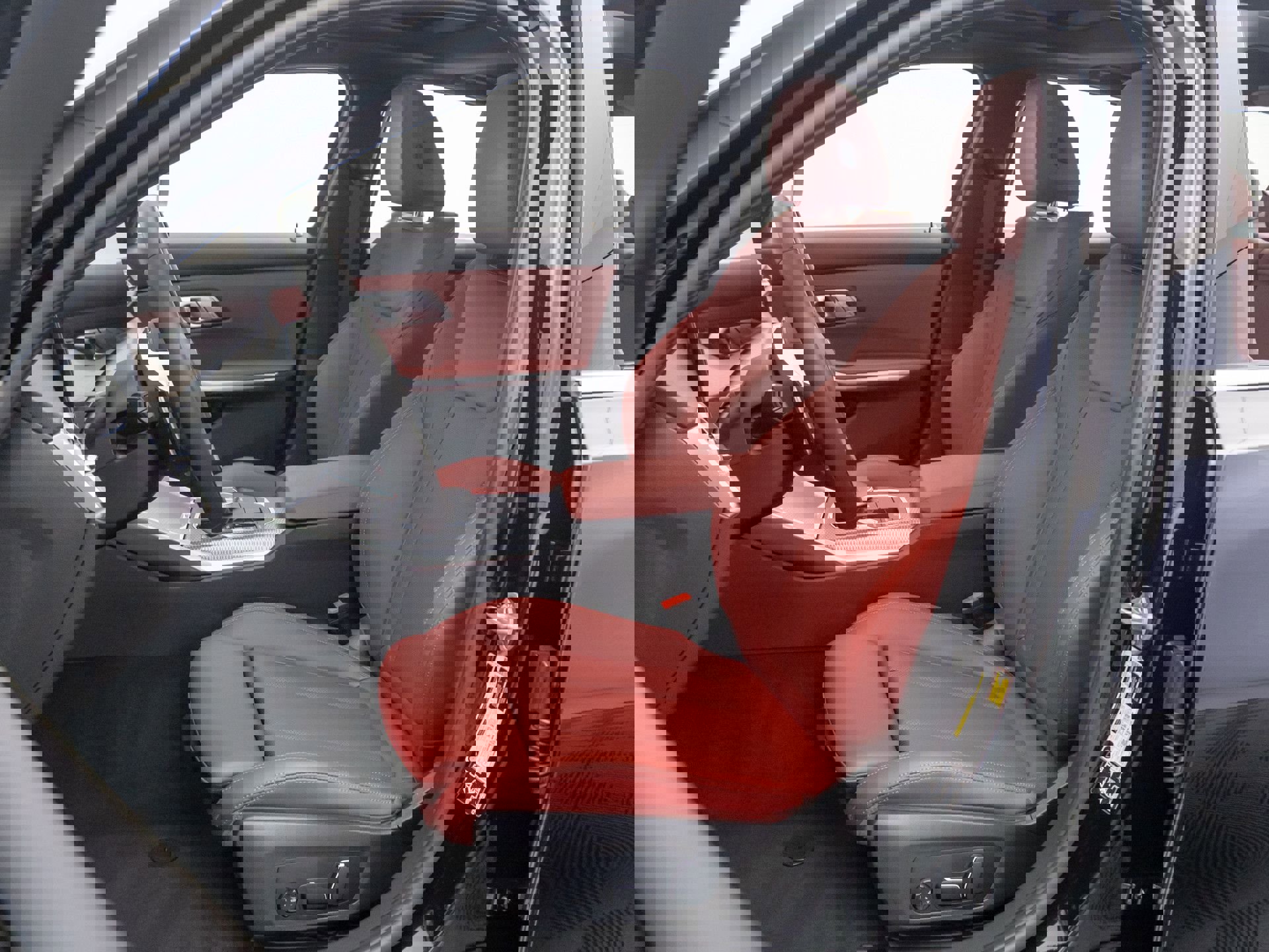 New 2025 BMW 330i xDrive Sedan w/ Convenience Package AWD/4WD image 16