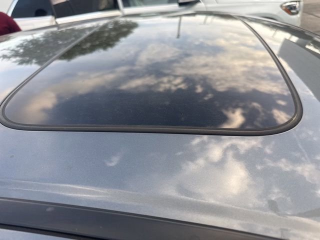 Used 2011 Honda Accord EX-L image 8