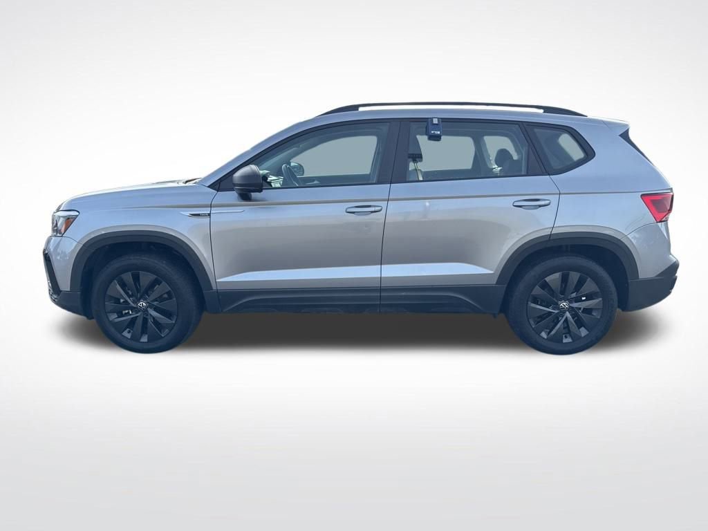 Used 2022 Volkswagen Taos S image 4