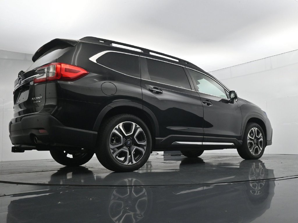 Used 2023 Subaru Ascent Limited w/ Technology Package AWD/4WD image 23