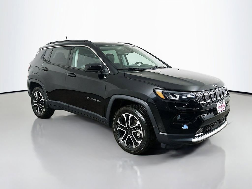 Used 2022 Jeep Compass Limited w/ Sun and Sound Group AWD/4WD image 15