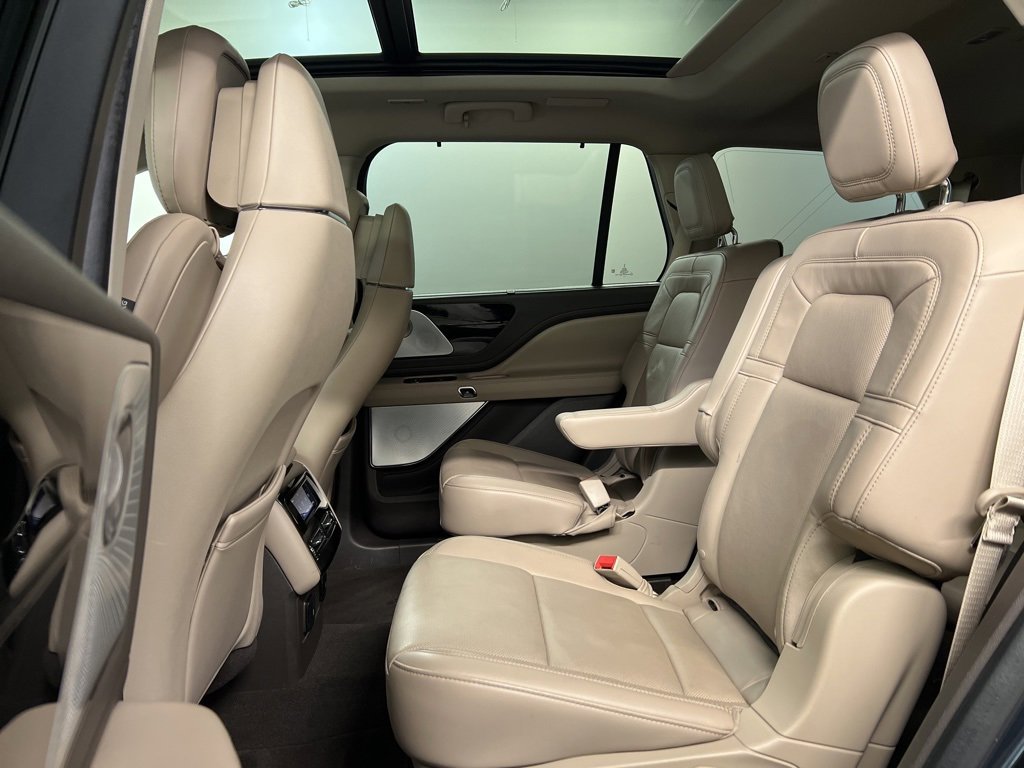 Used 2022 Lincoln Aviator Reserve w/ Equipment Group 201A image 34