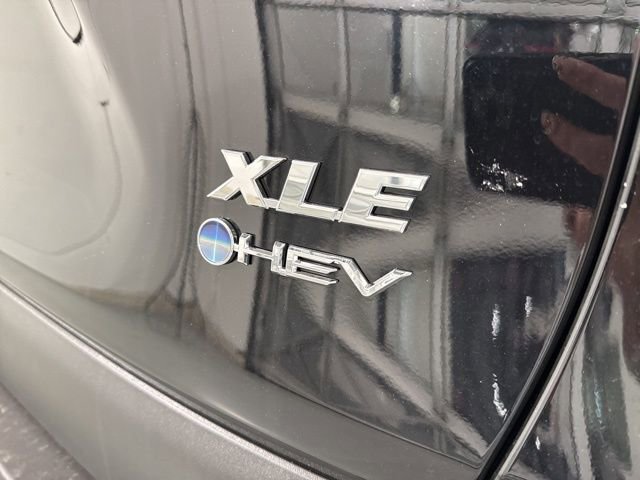 New 2025 Toyota RAV4 XLE image 11