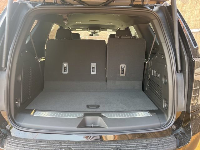 New 2026 Chevrolet Tahoe Z71 w/ Comfort Package AWD/4WD image 13