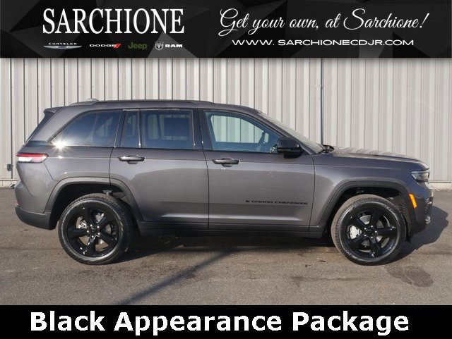 New 2025 Jeep Grand Cherokee Limited w/ Black Appearance Package image 1