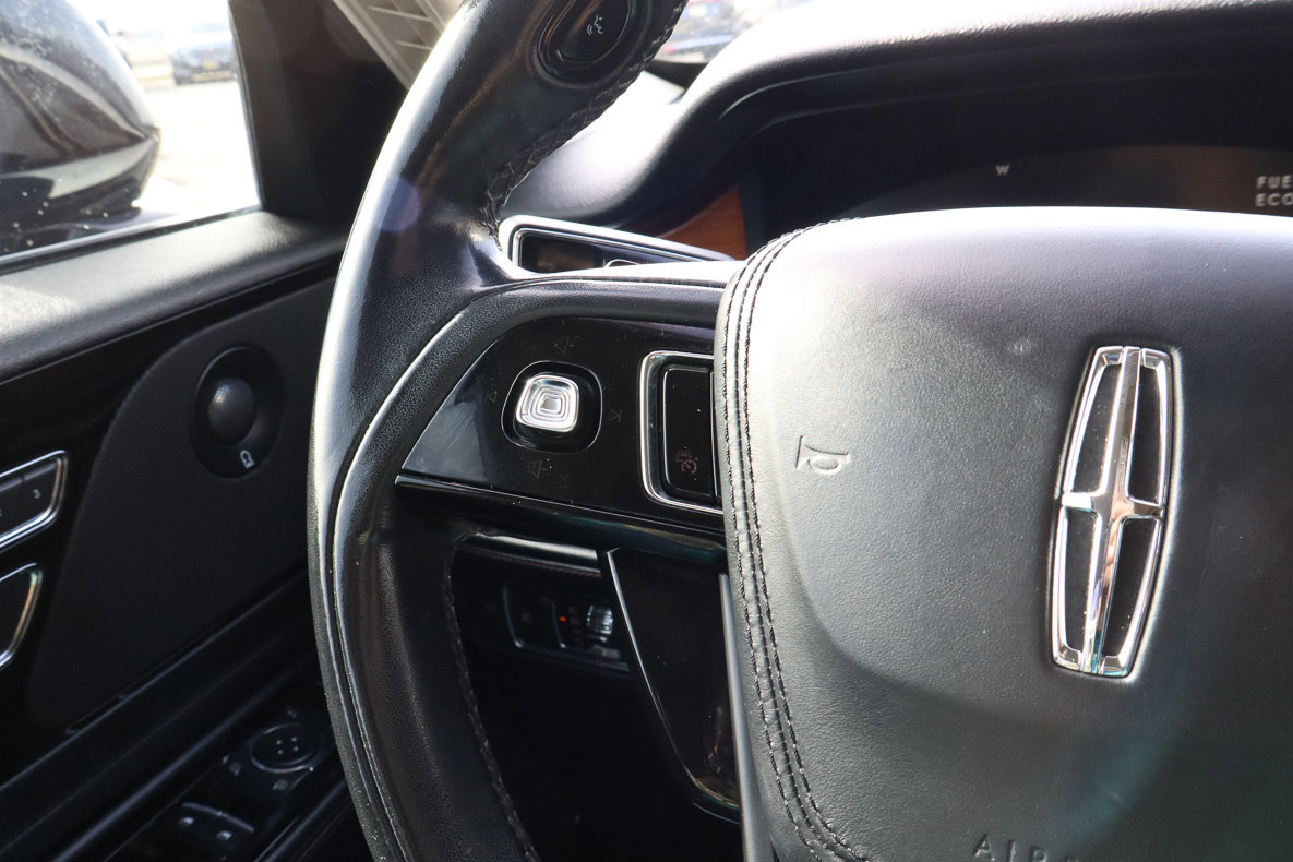 Used 2020 Lincoln Aviator Reserve w/ Equipment Group 201A image 33