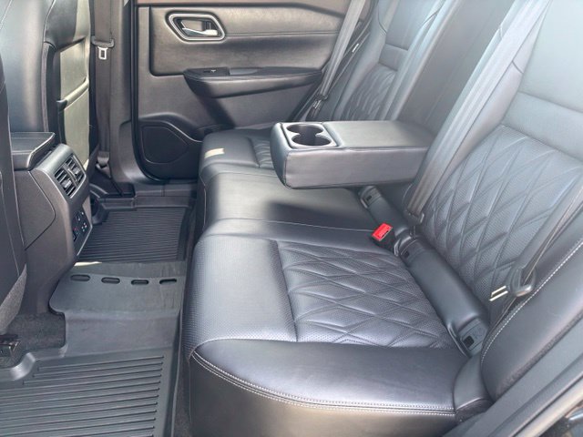 Used 2021 Nissan Rogue Platinum AWD/4WD image 18