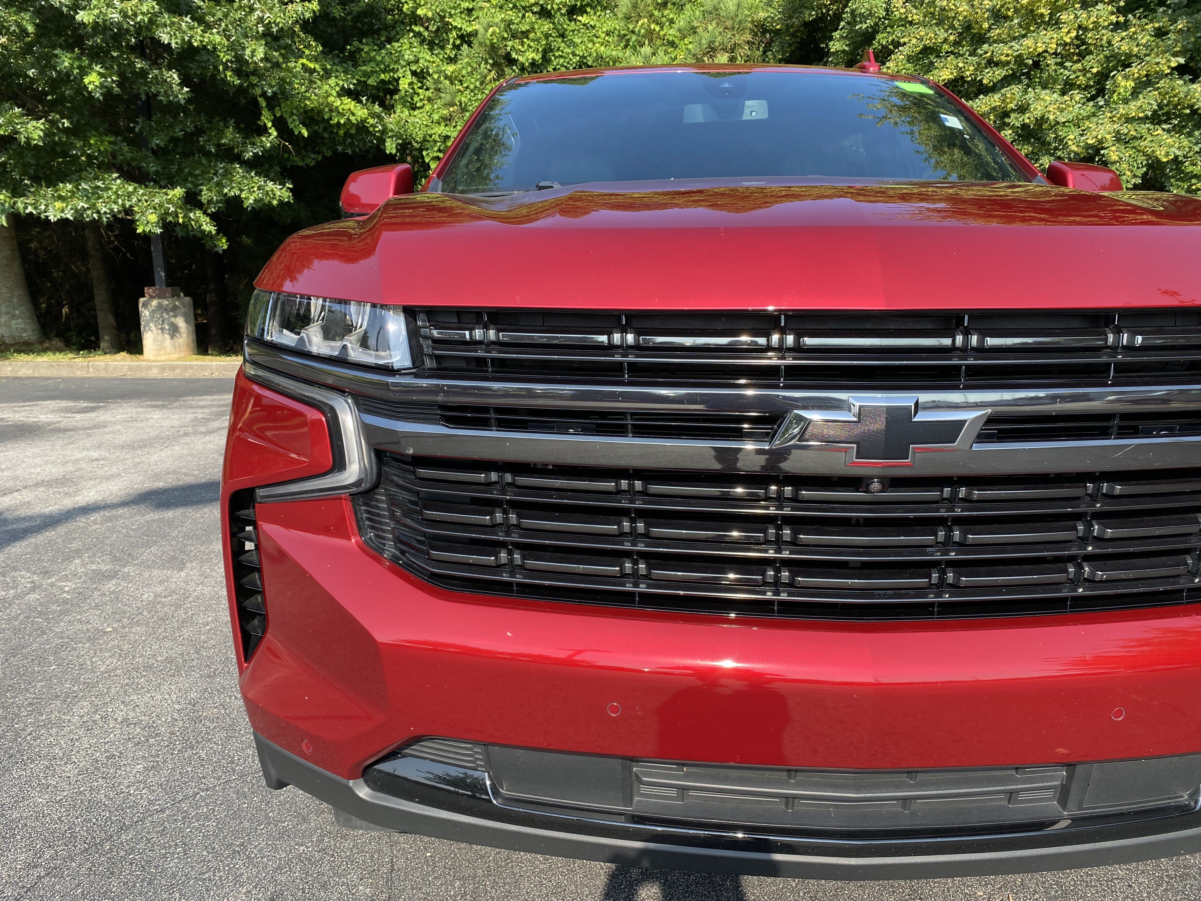 Used 2022 Chevrolet Suburban RST w/ Luxury Package AWD/4WD image 14