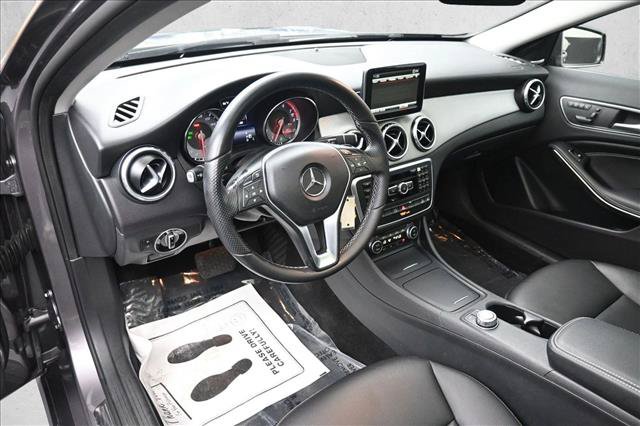 Used 2015 Mercedes-Benz GLA 250 4MATIC image 8