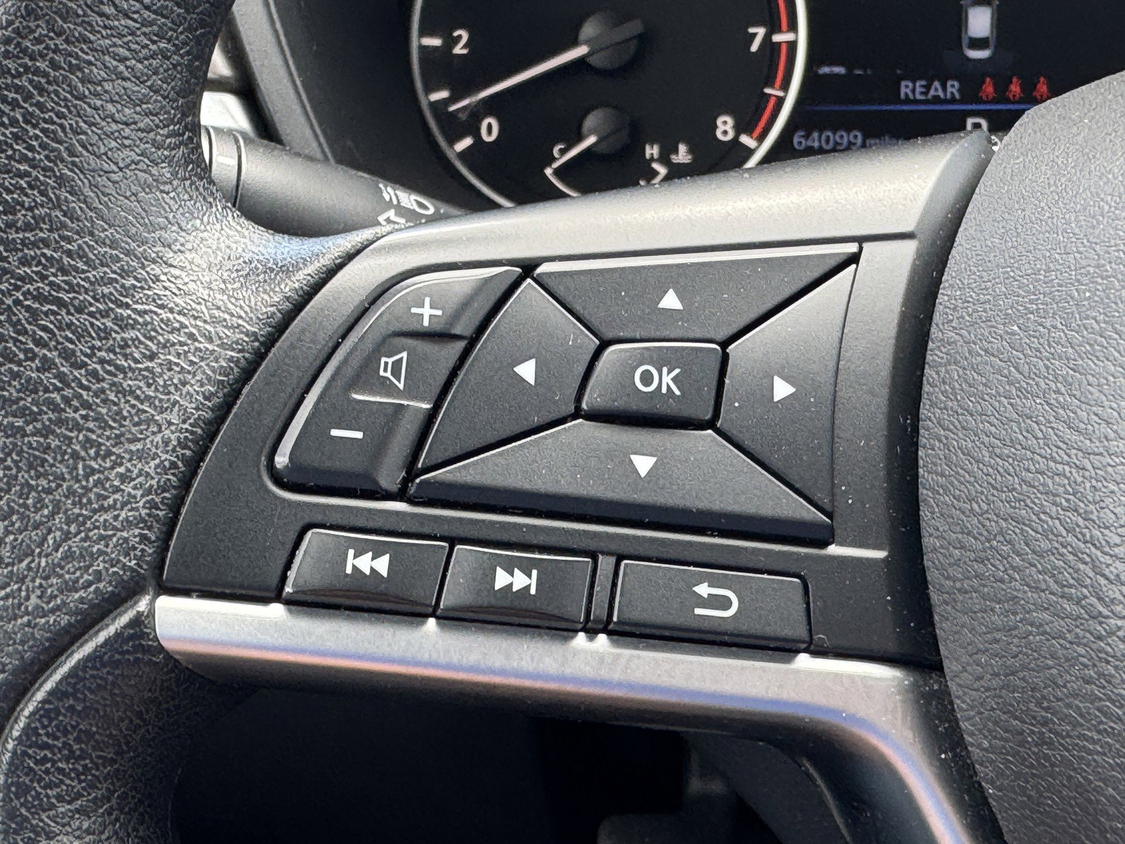 Used 2023 Nissan Altima 2.5 SV image 19