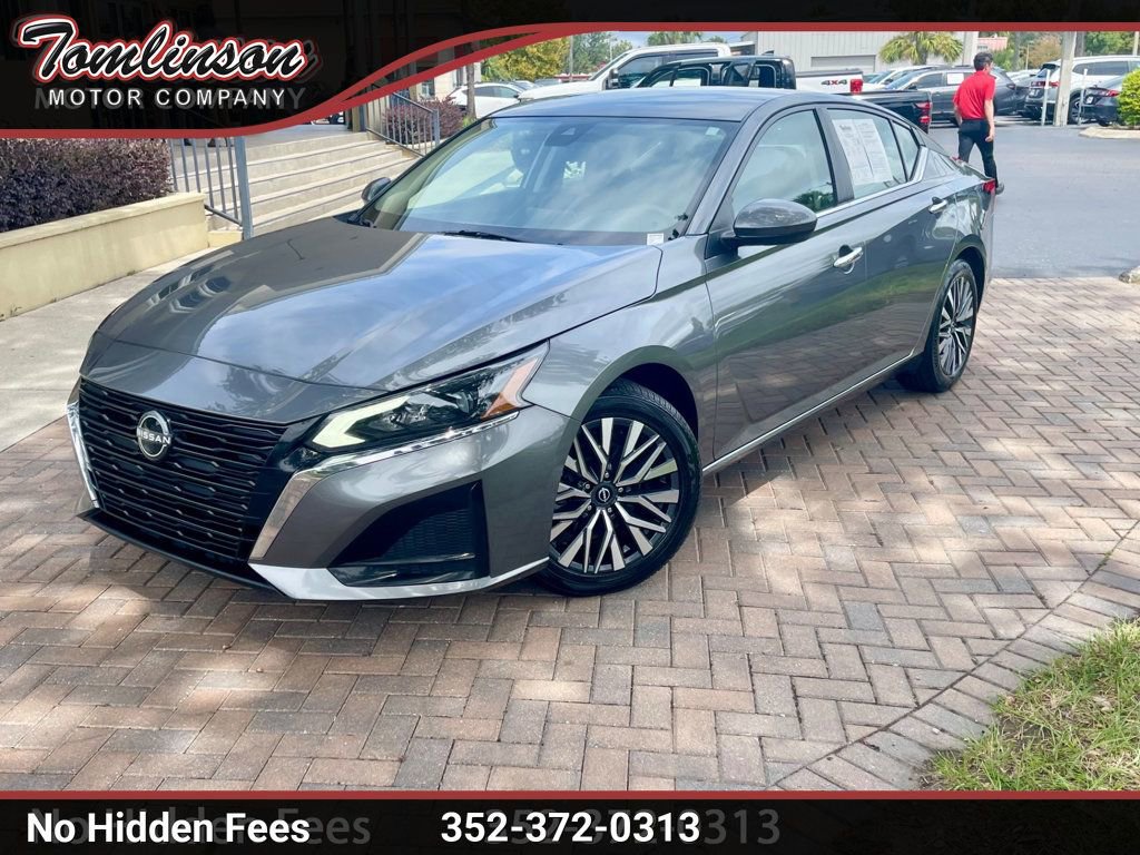 Used 2023 Nissan Altima 2.5 SV