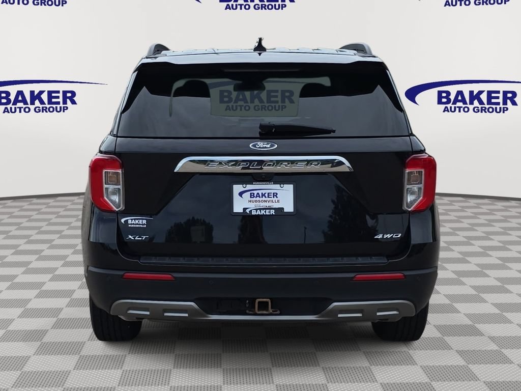Used 2022 Ford Explorer XLT w/ Equipment Group 202A AWD/4WD image 6