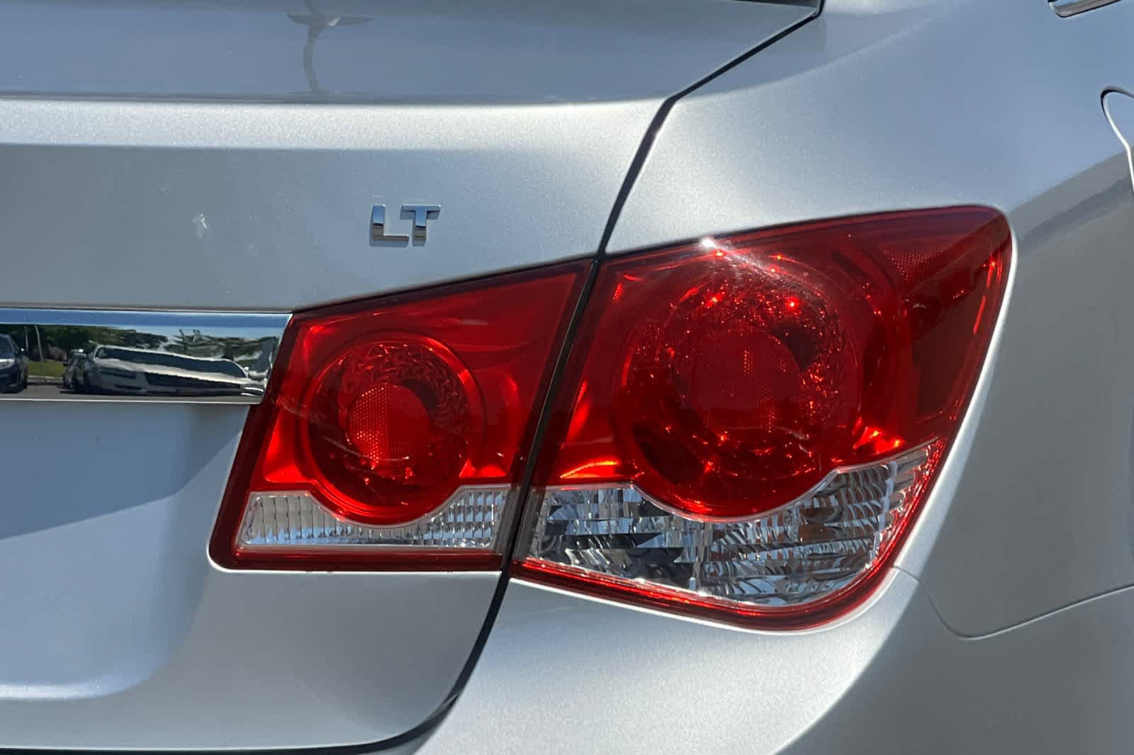 Used 2016 Chevrolet Cruze LT FWD image 29