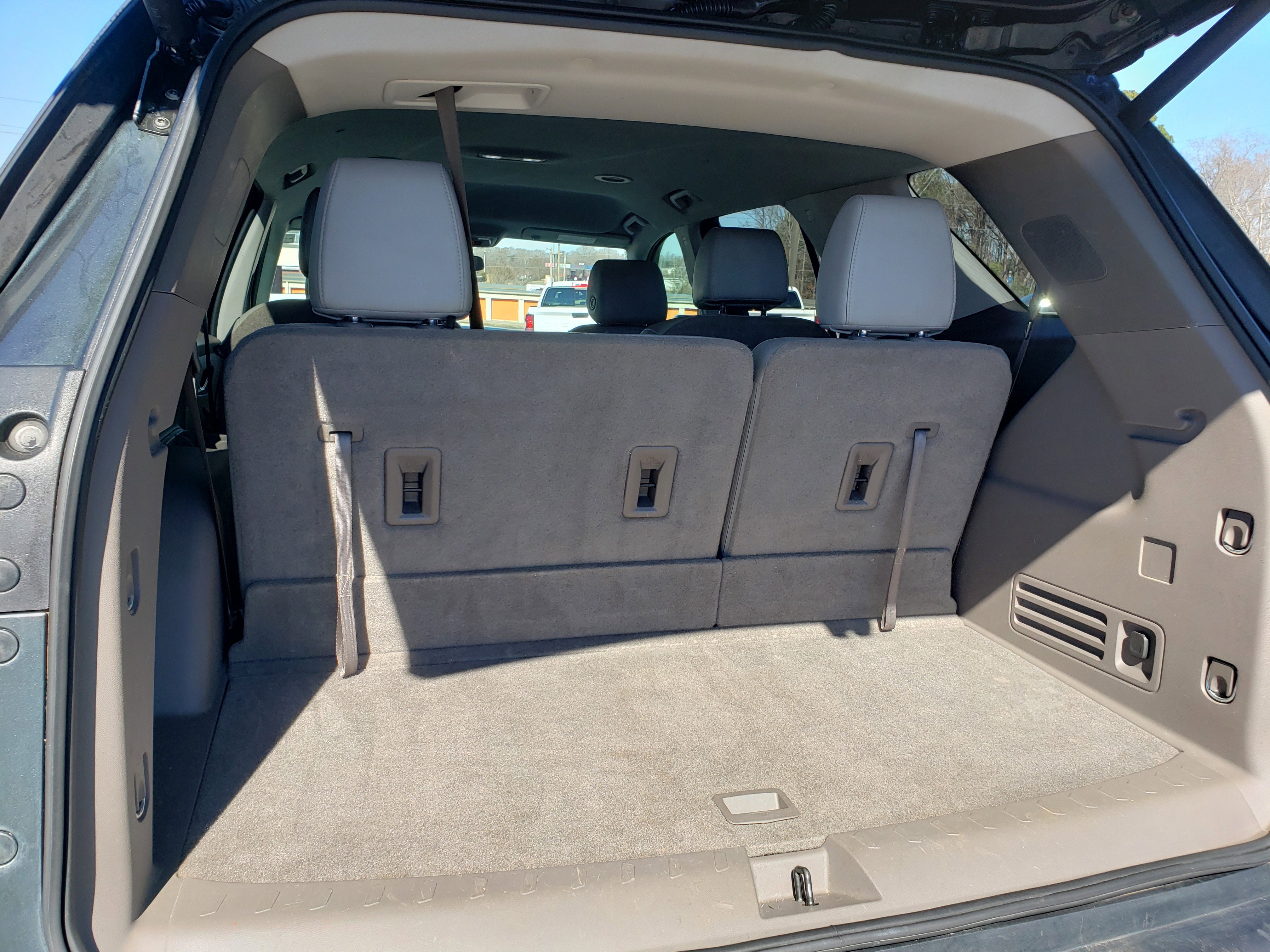 Used 2019 Chevrolet Traverse LT image 6