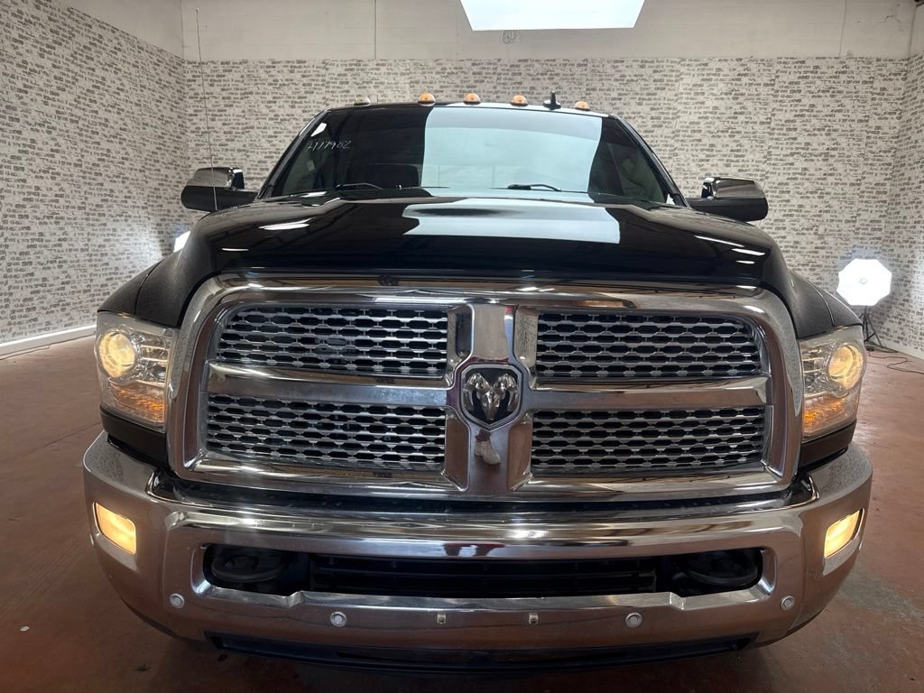 Used 2017 RAM 3500 Laramie w/ Convenience Group AWD/4WD image 2