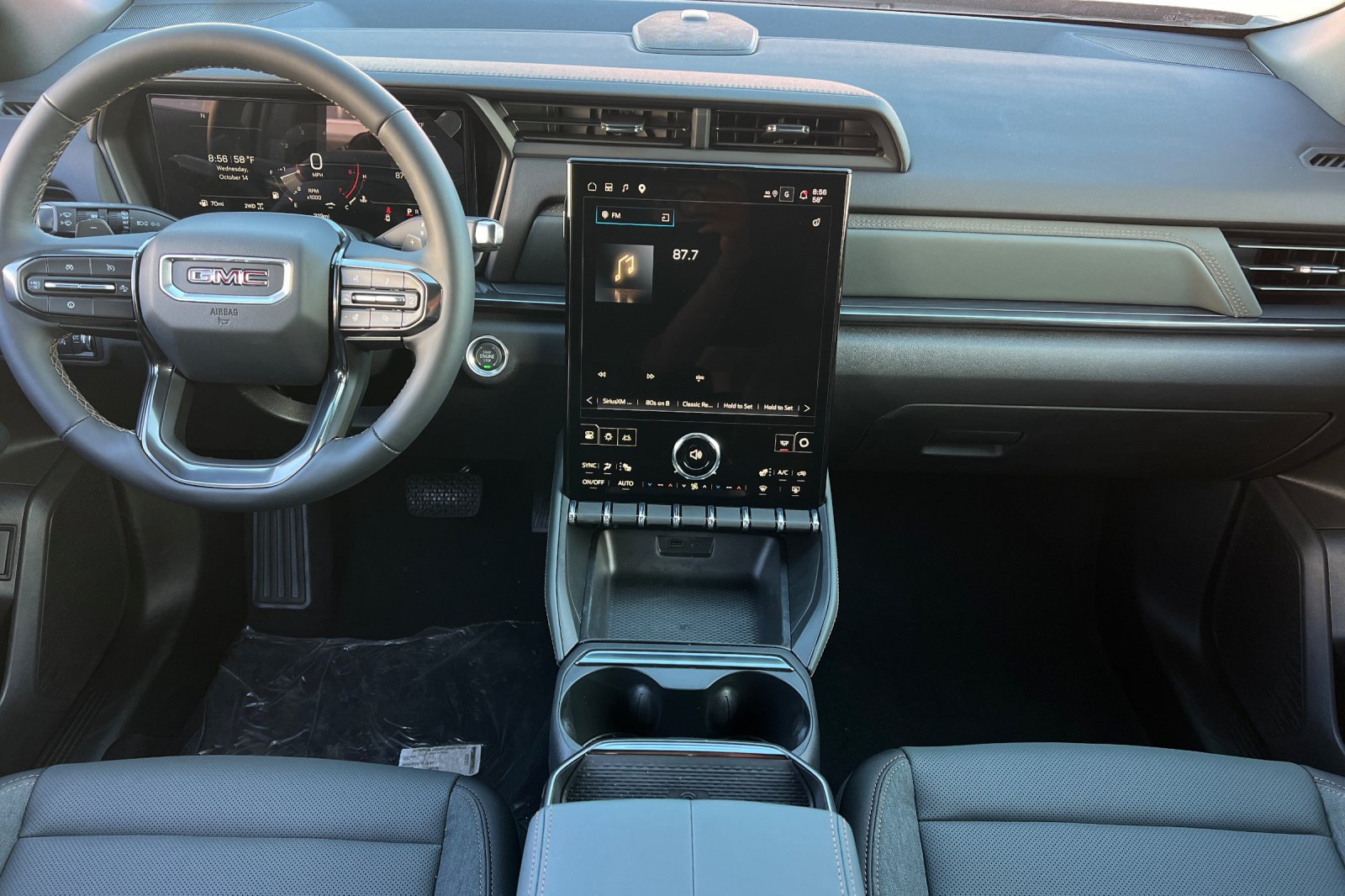 New 2027 GMC Terrain AT4 w/ Technology Package II AWD/4WD image 12