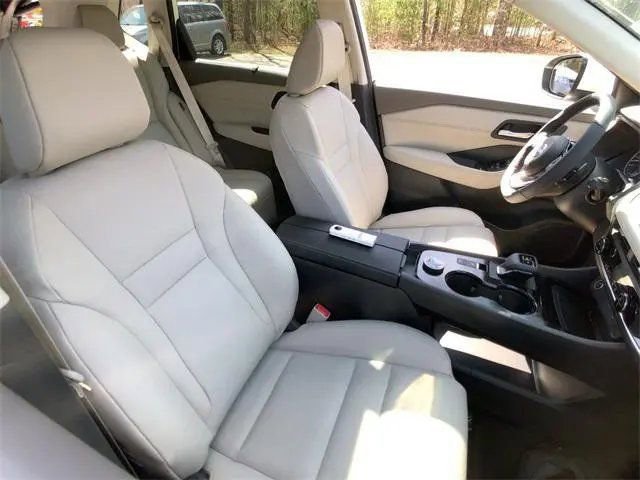 New 2026 Nissan Rogue SV w/ SV Premium Package image 9