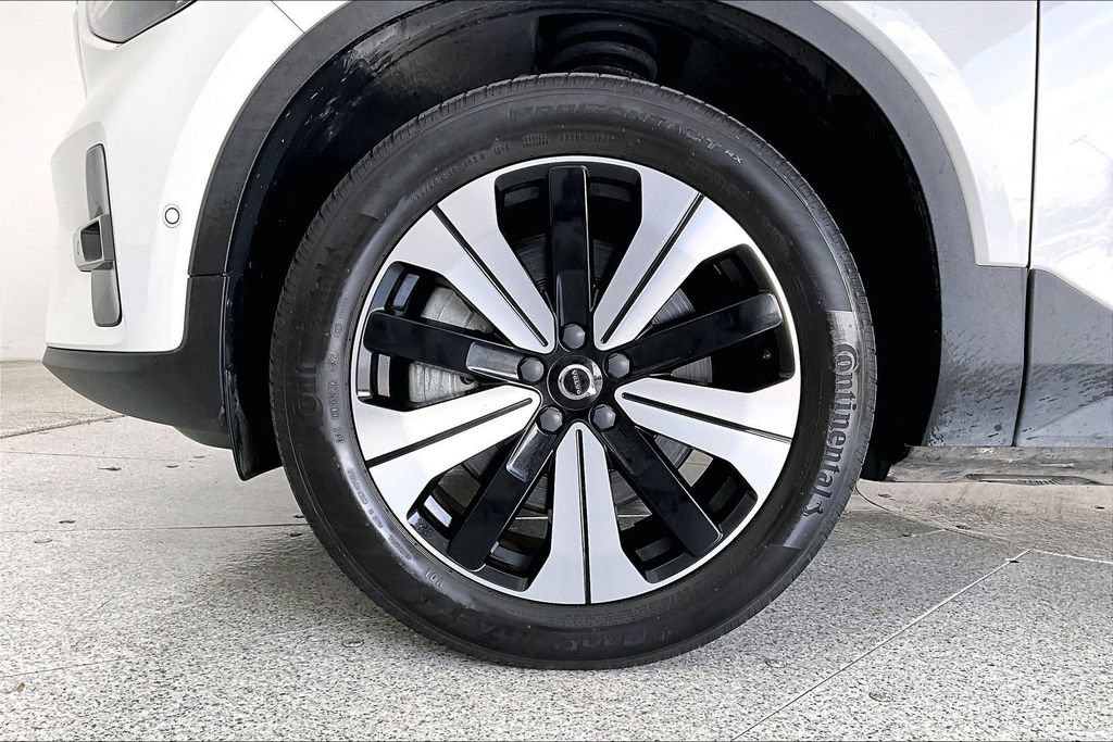 Certified 2023 Volvo XC40 Recharge Plus AWD/4WD image 10