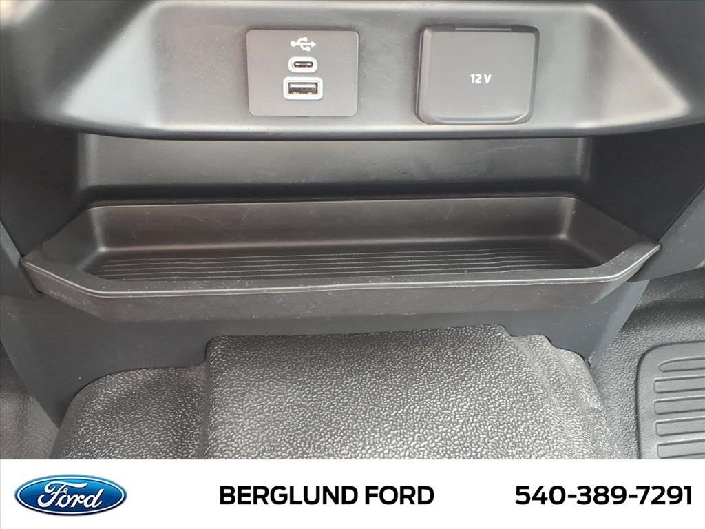 Used 2023 Ford F550 4x4 Crew Cab Super Duty image 34