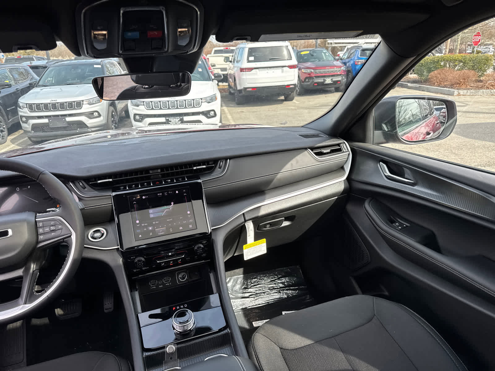 New 2025 Jeep Grand Cherokee Laredo X w/ Trailer Tow Package image 35