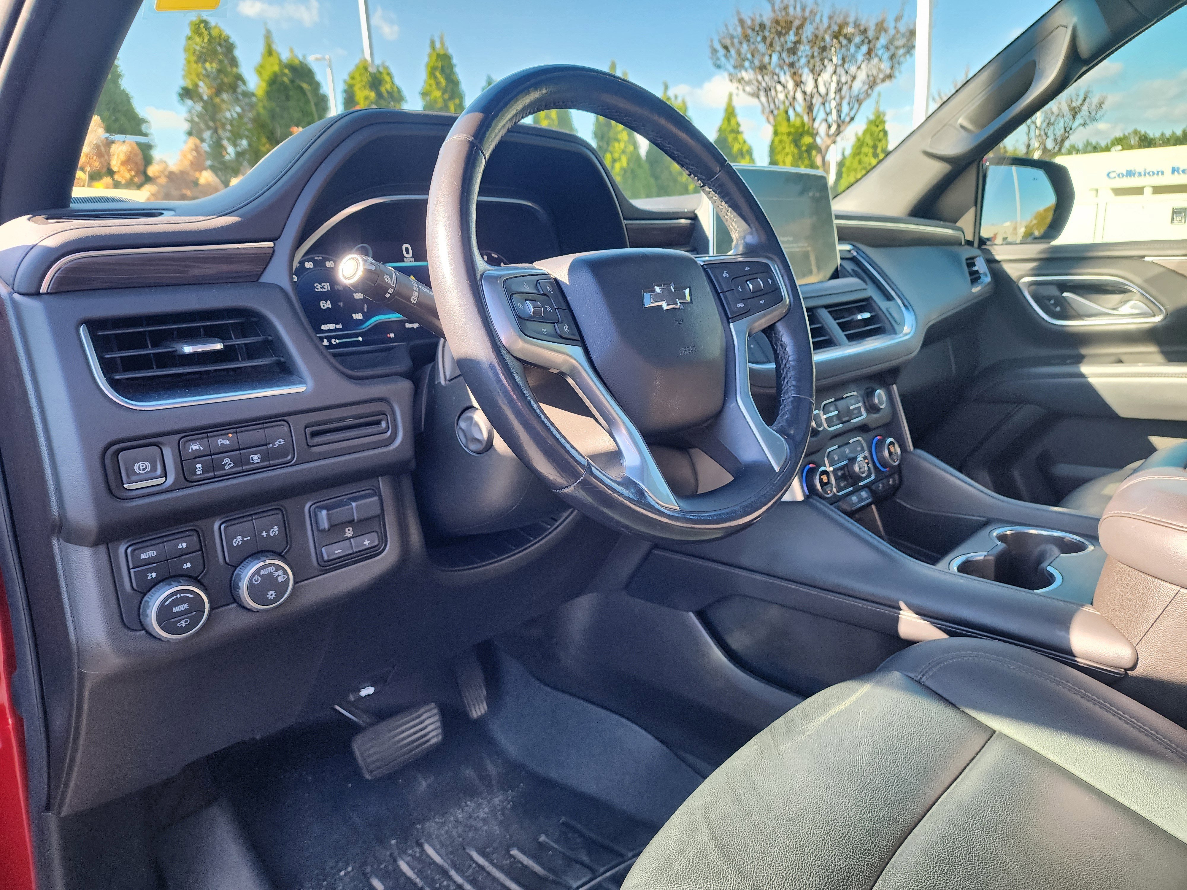 Used 2022 Chevrolet Tahoe Z71 w/ Z71 Off-Road Package image 24