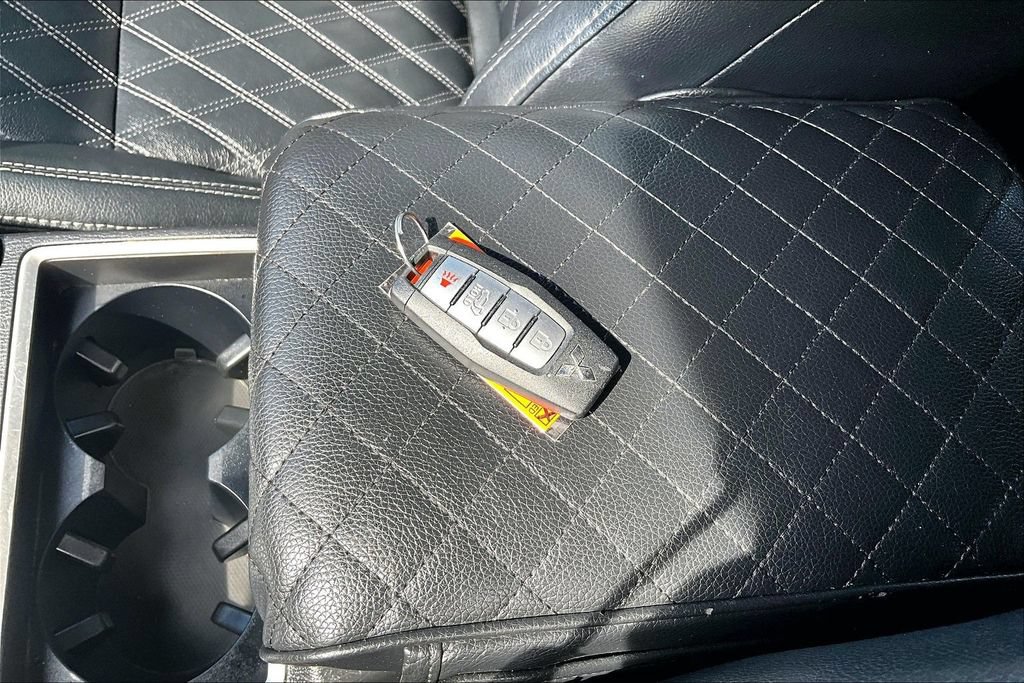 Used 2022 Mitsubishi Outlander SEL AWD/4WD image 36