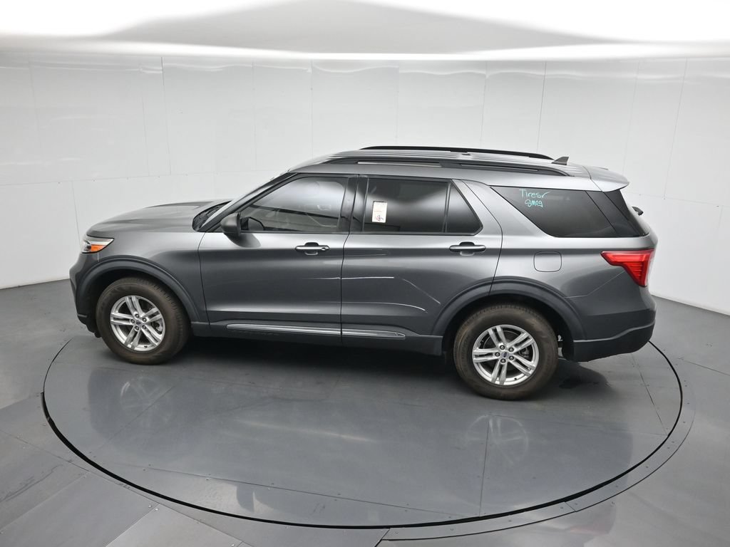 Certified 2023 Ford Explorer XLT w/ Equipment Group 202A AWD/4WD image 17