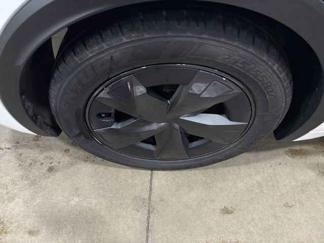 Used 2023 Toyota Prius LE AWD/4WD image 18