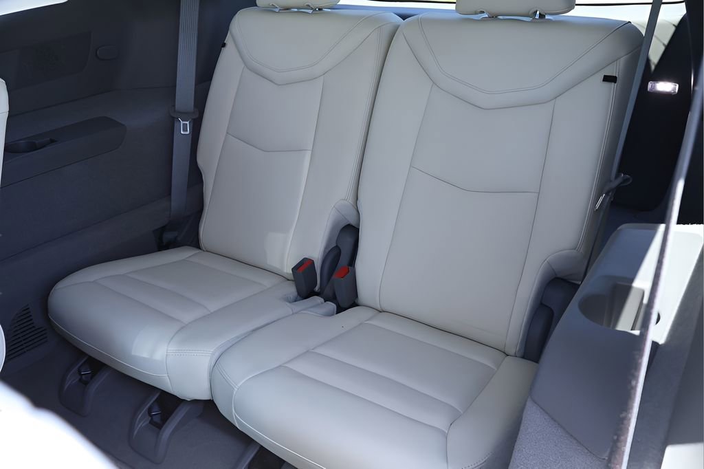 Used 2023 Cadillac XT6 Premium Luxury FWD image 15