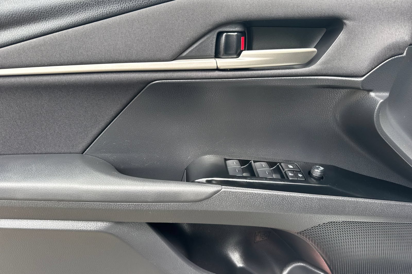 Certified 2025 Toyota Camry LE FWD image 12