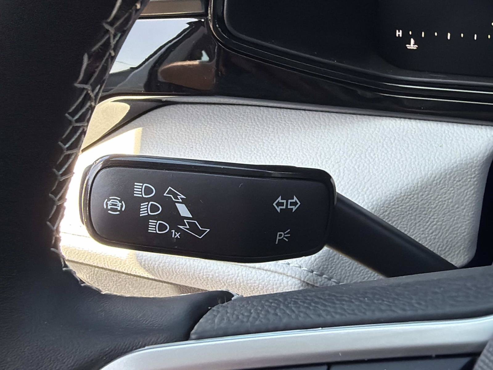 New 2026 Volkswagen Taos S FWD image 30