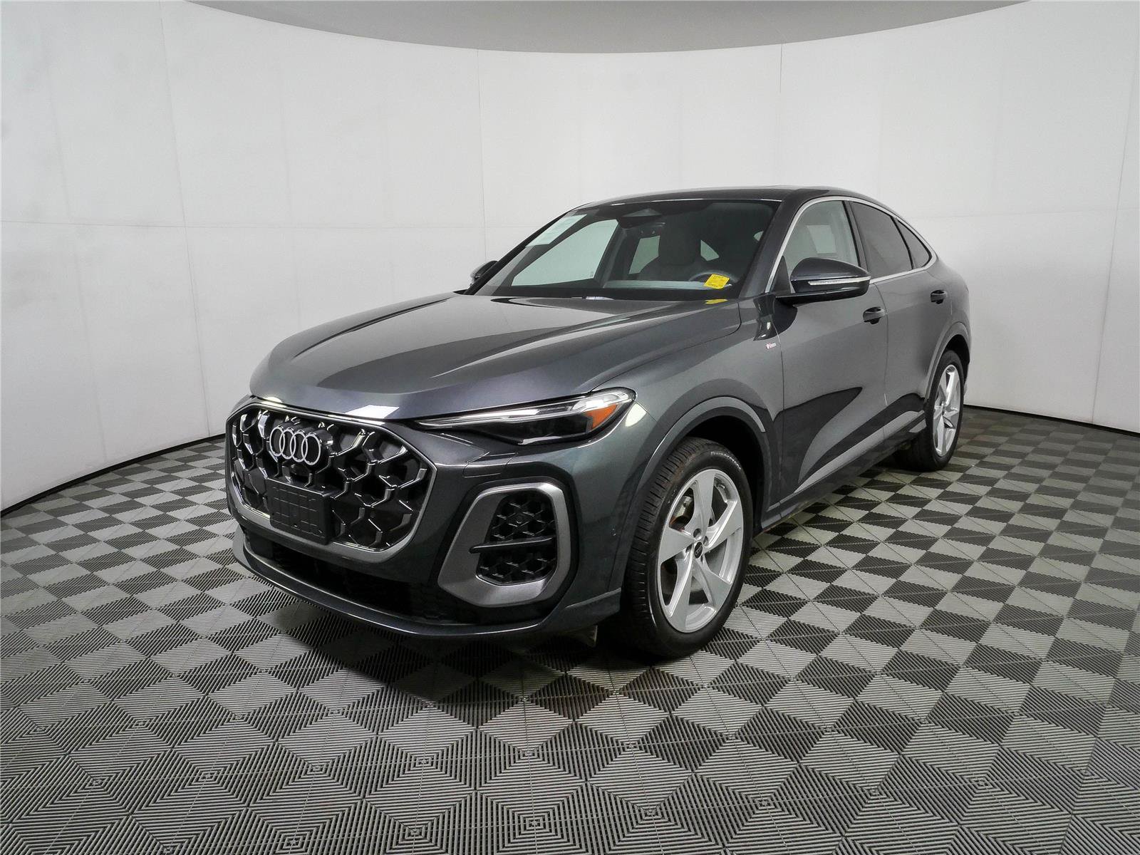 Used 2025 Audi Q5 Prestige w/ 20" Wheel Package AWD/4WD image 27