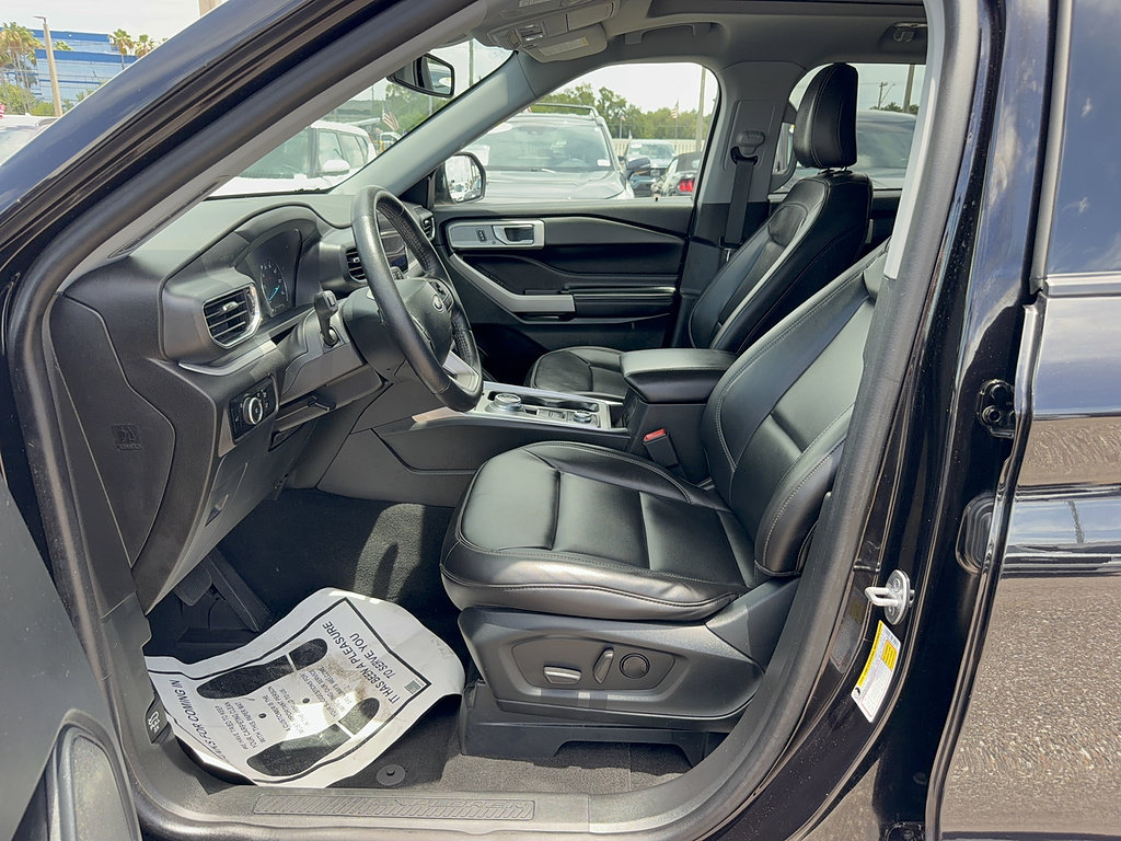 Certified 2023 Ford Explorer XLT w/ Equipment Group 202A AWD/4WD image 11