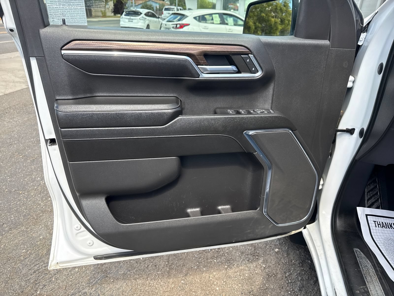 Used 2023 Chevrolet Silverado 1500 LT AWD/4WD image 10