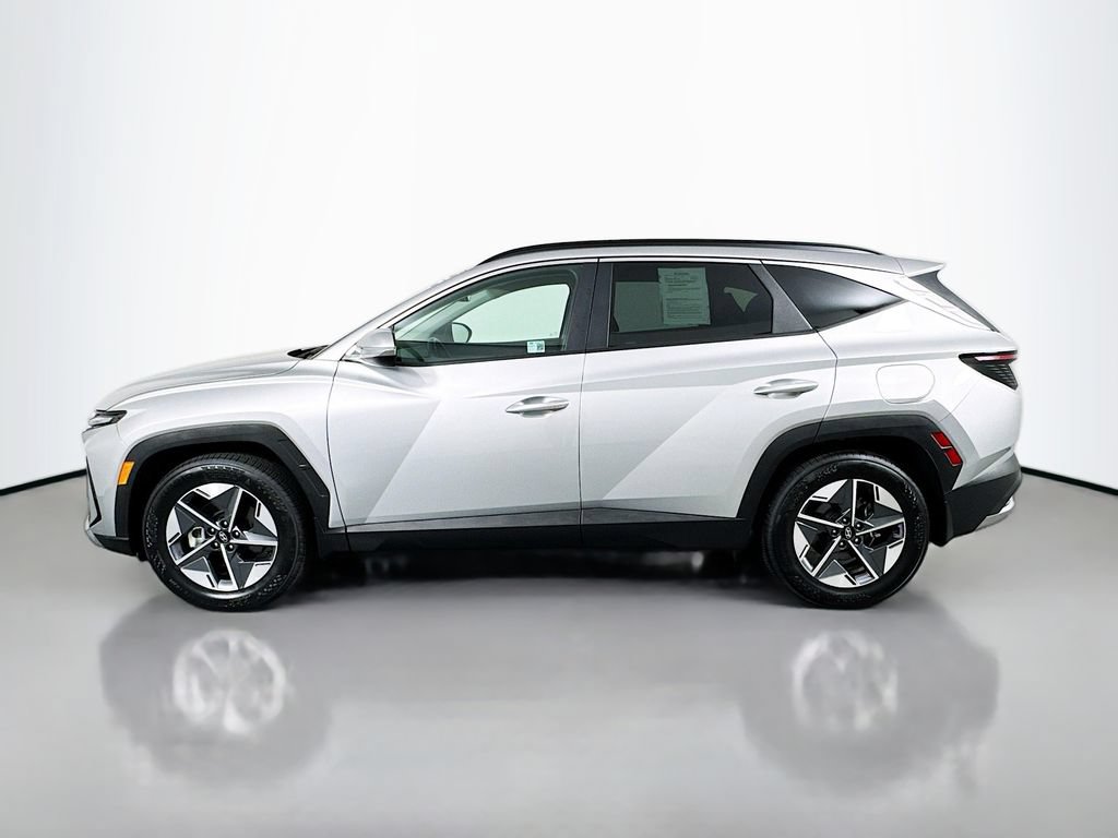 Used 2025 Hyundai Tucson SEL FWD image 8