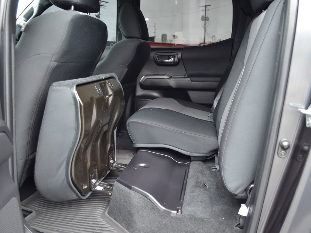 Used 2023 Toyota Tacoma TRD Sport image 27