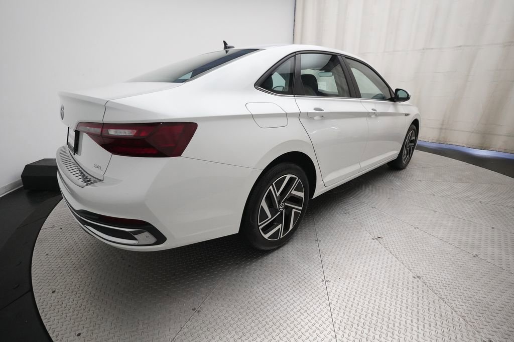 Used 2024 Volkswagen Jetta SEL FWD image 35