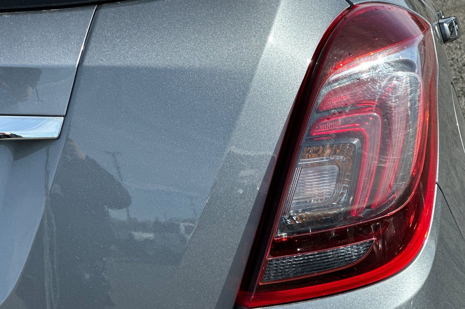 Used 2020 Buick Encore Preferred image 43