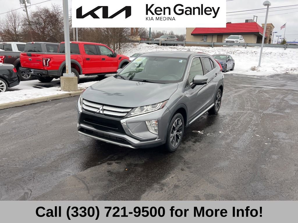 Used 2018 Mitsubishi Eclipse Cross SE image 2