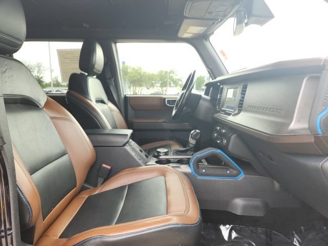 Used 2021 Ford Bronco Outer Banks AWD/4WD image 13
