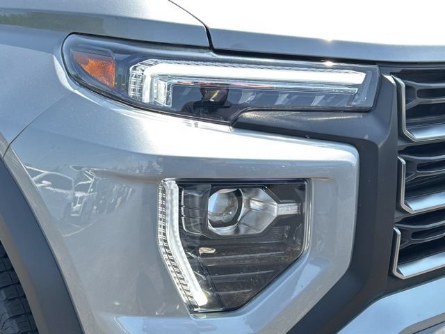 New 2026 GMC Canyon AT4 w/ AT4 Premium Package AWD/4WD image 14