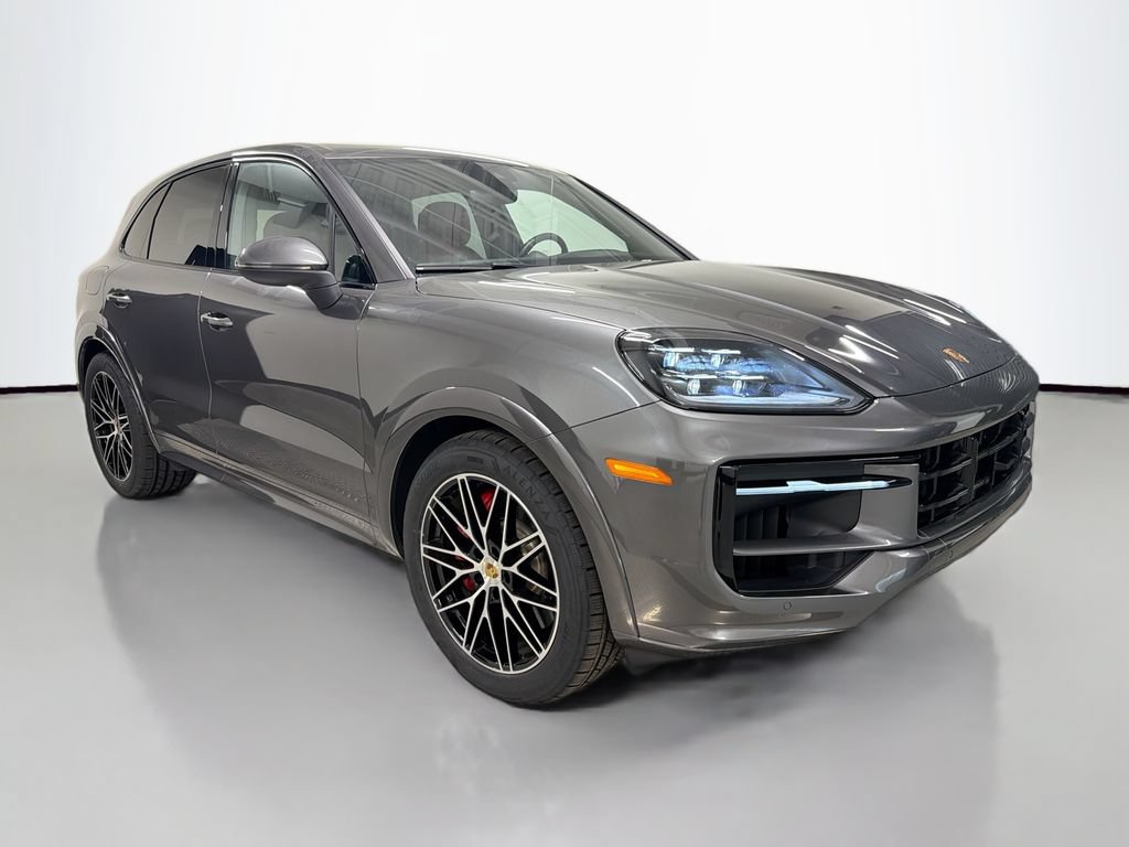 Certified 2024 Porsche Cayenne S AWD/4WD image 7